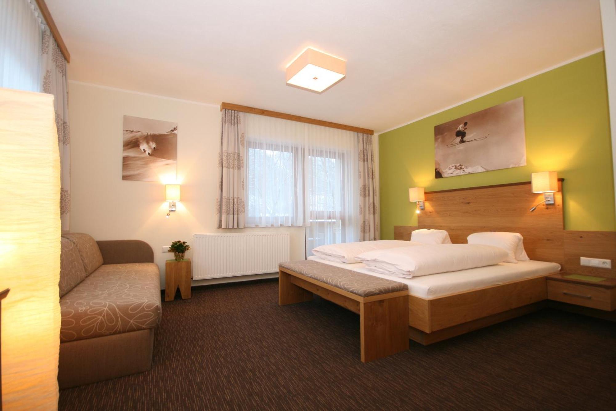 Haus Alexander Hotel Schladming Room photo