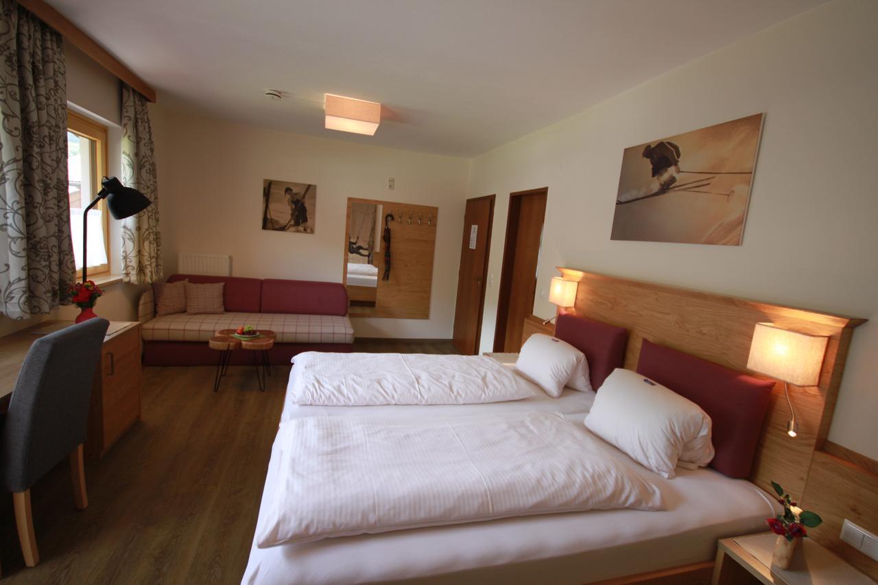 Haus Alexander Hotel Schladming Exterior photo